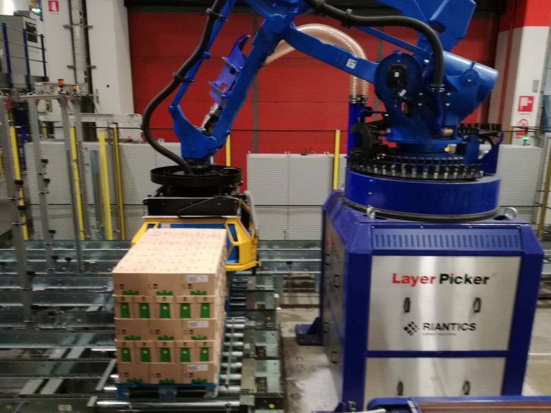 Innocenti_Depositi_picking_robotizzato